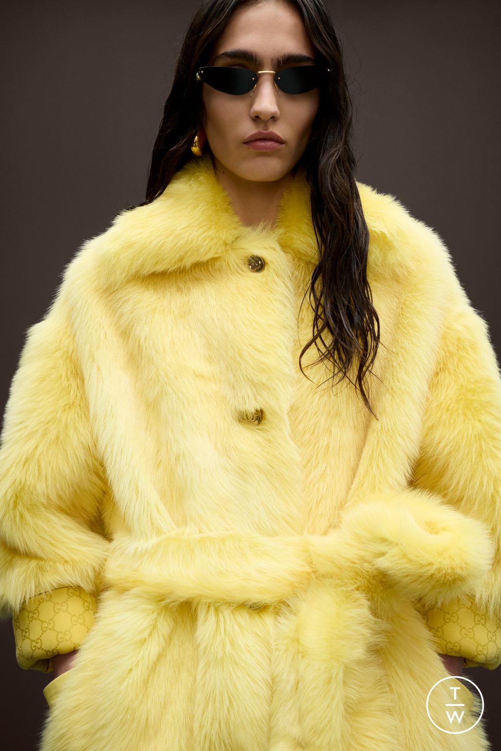 Fashion Week Milan Pre-Fall 2025 look 32 from the Gucci collection womenswear