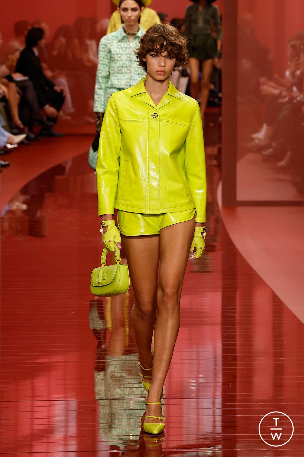 Fashion Week Milan Spring/Summer 2025 look 27 from the Gucci collection womenswear