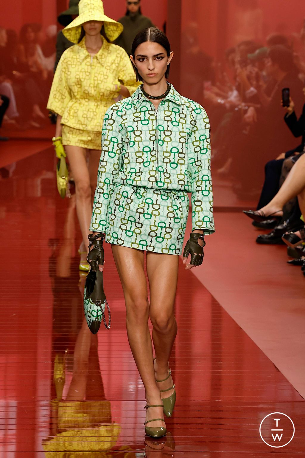 Fashion Week Milan Spring-Summer 2025 look 28 from the Gucci collection womenswear