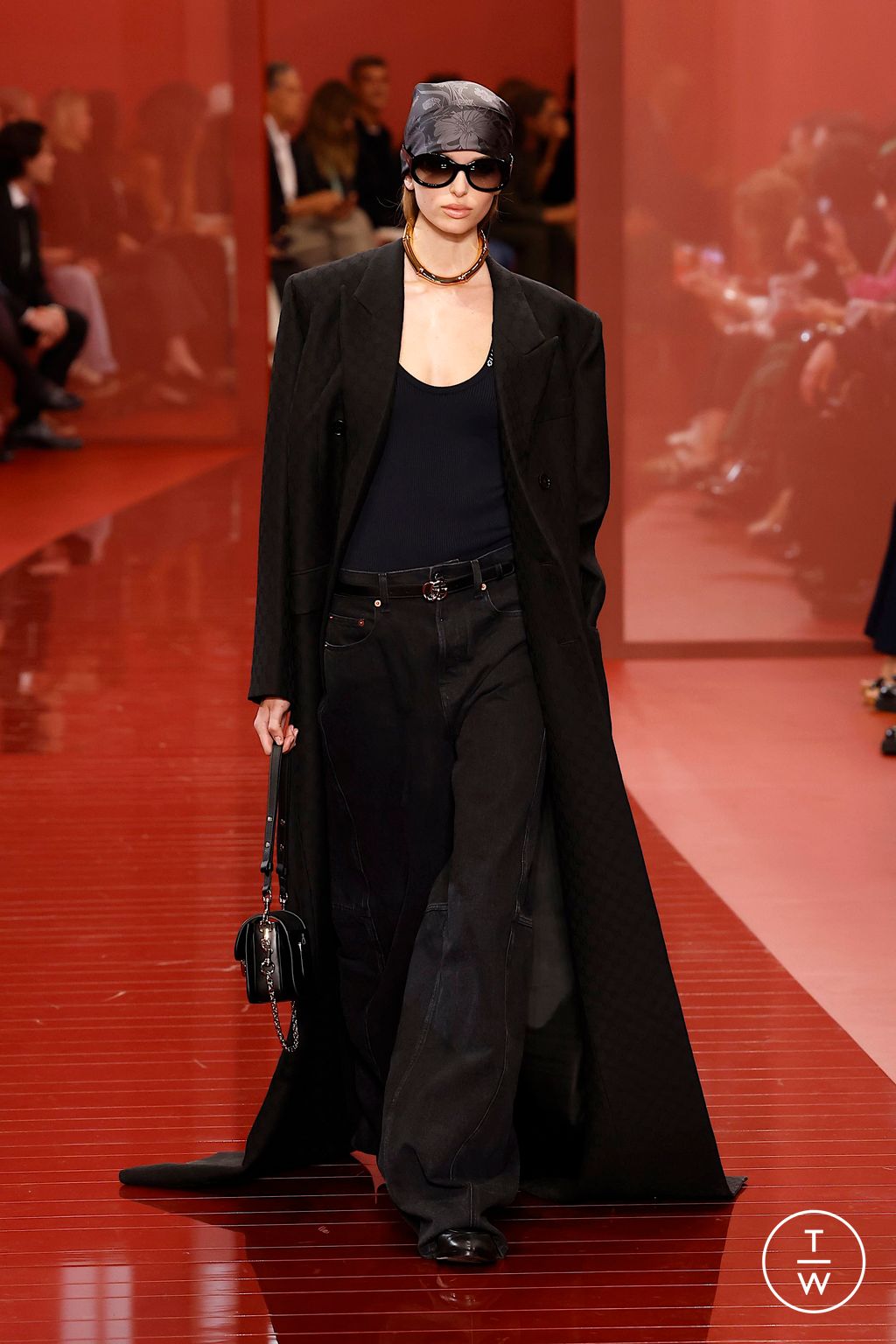 Fashion Week Milan Spring/Summer 2025 look 54 from the Gucci collection womenswear