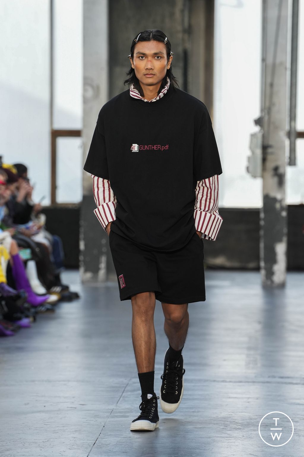 Fashion Week Paris Fall/Winter 2023 look 11 from the Gunther collection menswear