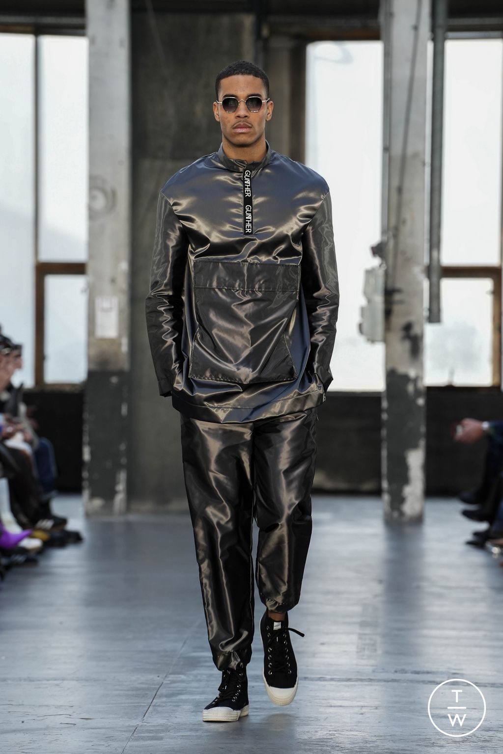 Fashion Week Paris Fall/Winter 2023 look 12 from the Gunther collection 男装