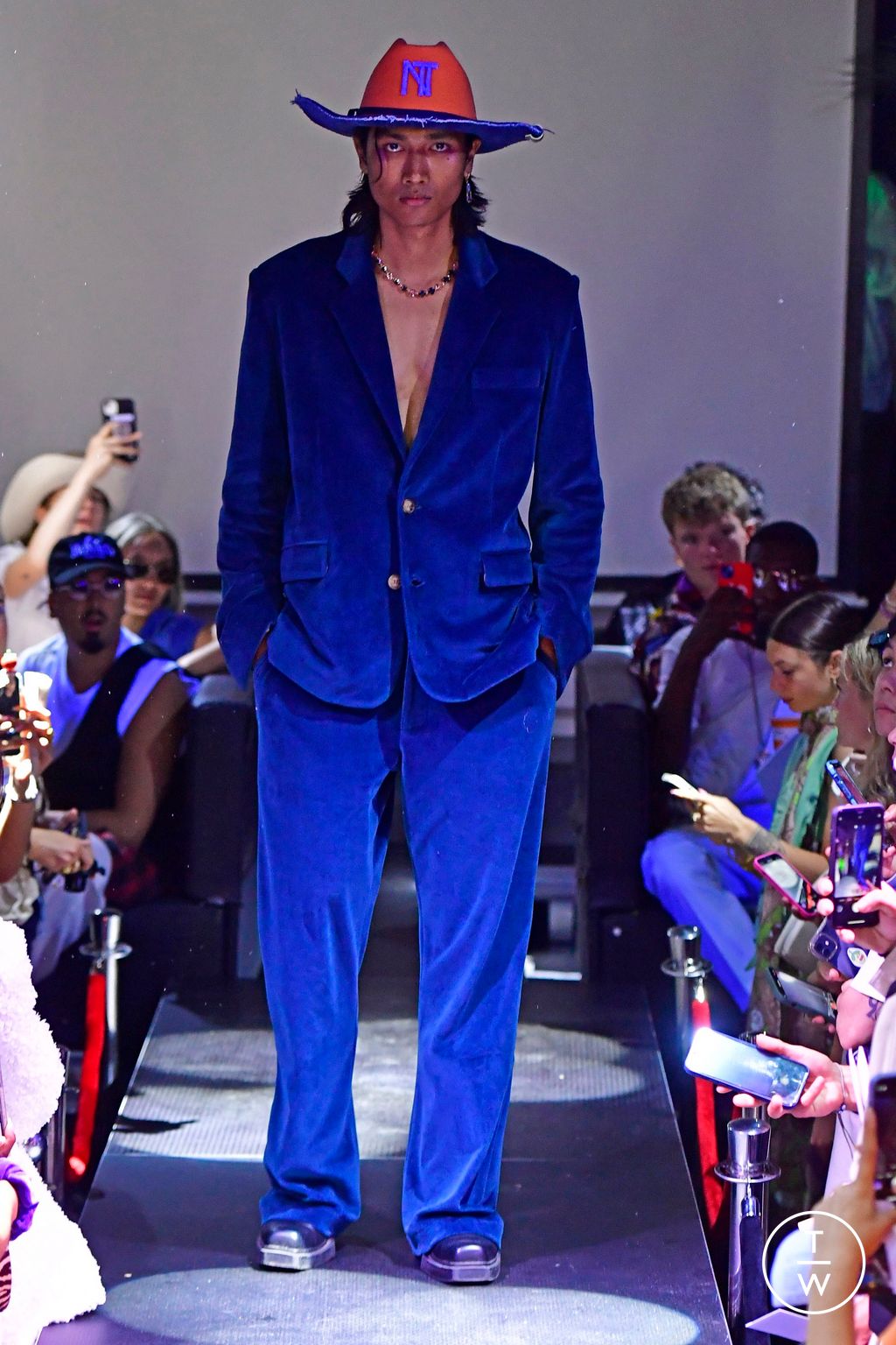 Fashion Week Paris Spring/Summer 2024 look 3 from the Gunther collection 男装
