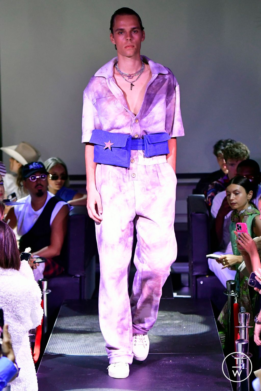 Fashion Week Paris Spring/Summer 2024 look 7 de la collection Gunther menswear
