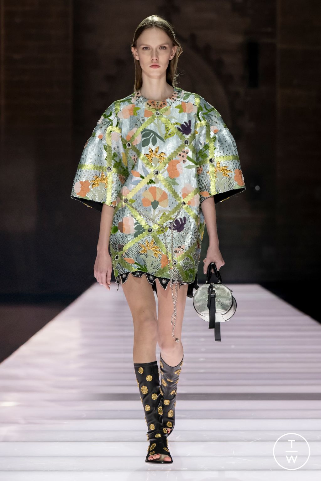Fashion Week Paris Resort 2026 look 18 from the Louis Vuitton collection womenswear