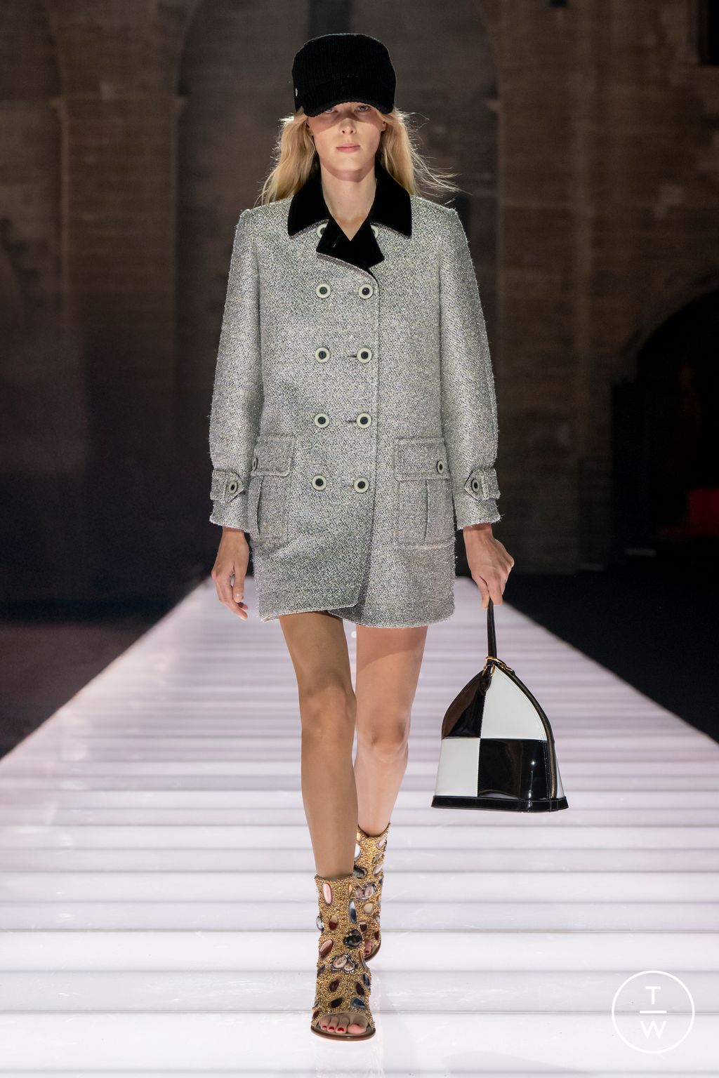 Fashion Week Paris Resort 2026 look 29 from the Louis Vuitton collection womenswear