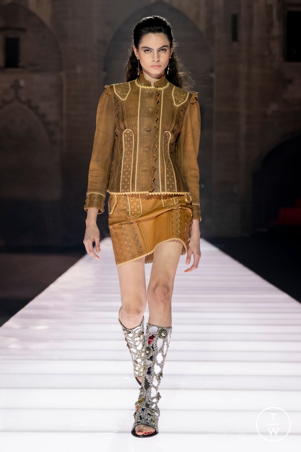 Fashion Week Paris Resort 2026 look 34 from the Louis Vuitton collection womenswear