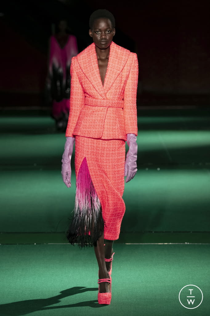 Fashion Week London Fall/Winter 2022 look 11 from the Halpern collection womenswear