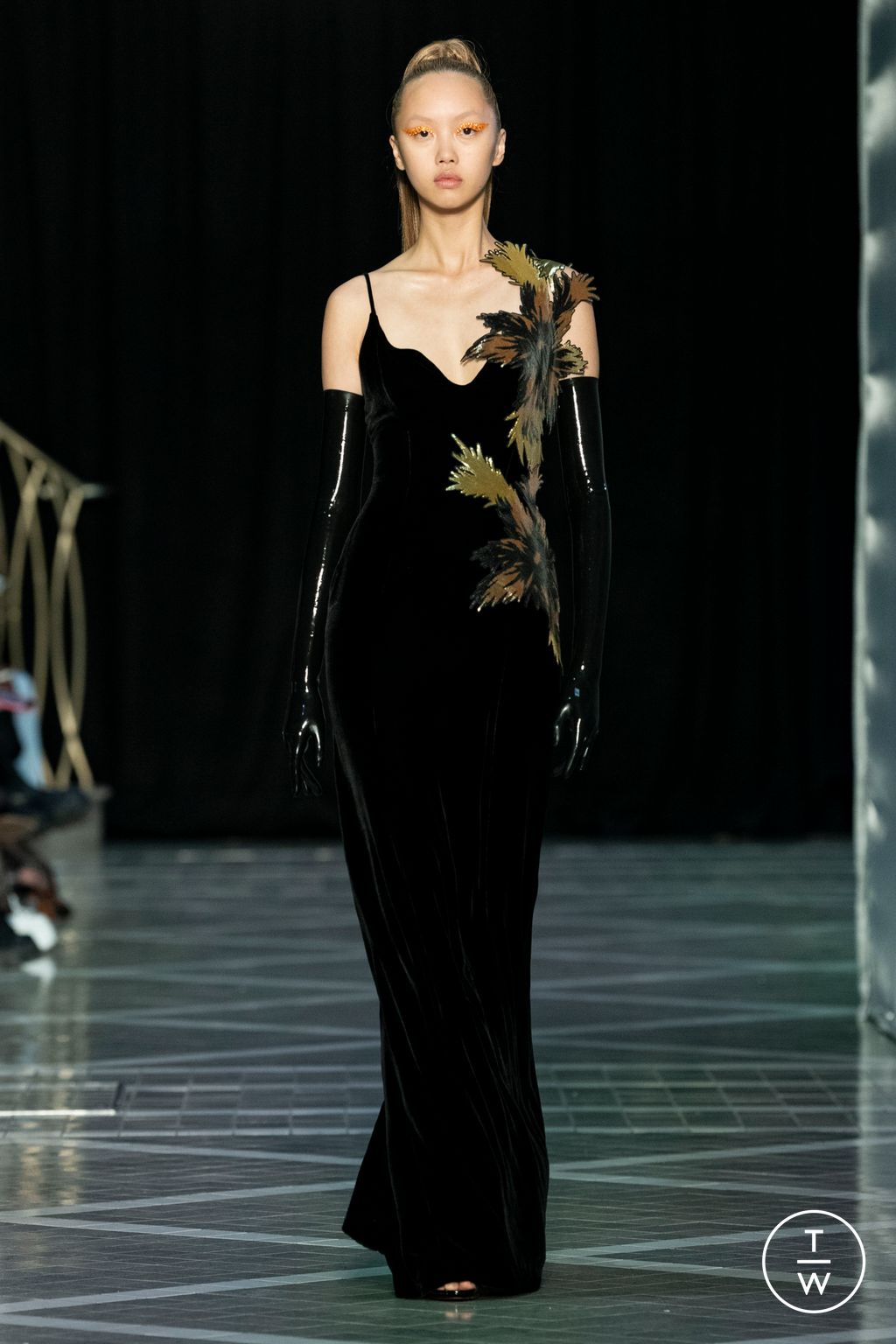 Fashion Week London Spring/Summer 2023 look 12 from the Halpern collection 女装