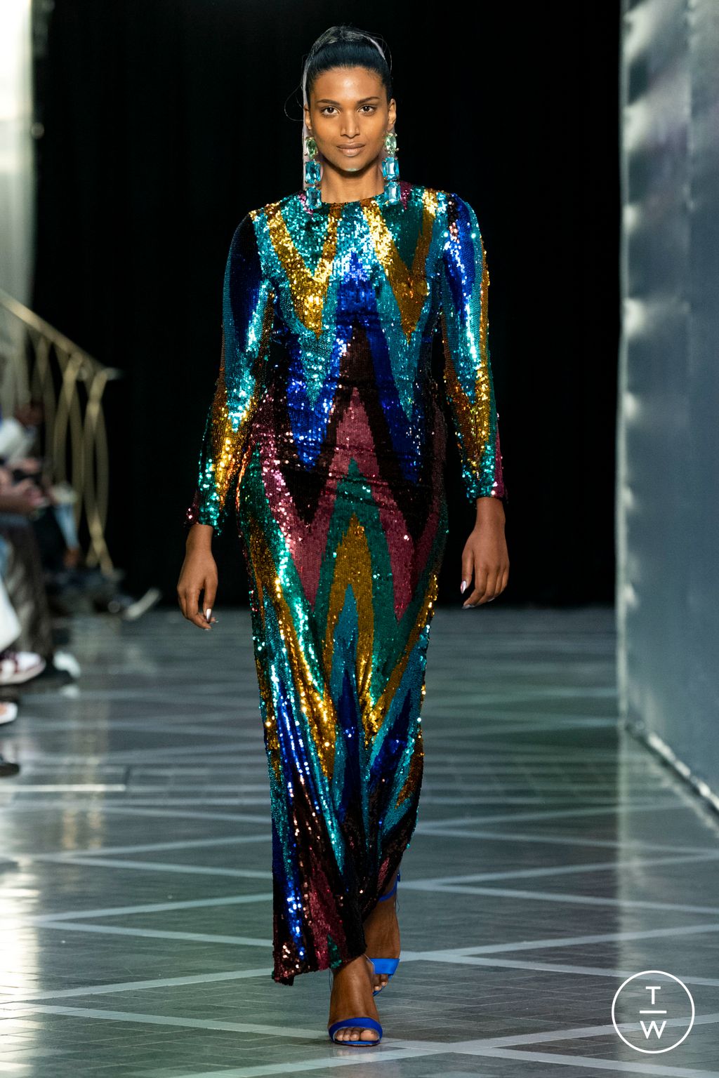 Fashion Week London Spring/Summer 2023 look 32 from the Halpern collection 女装