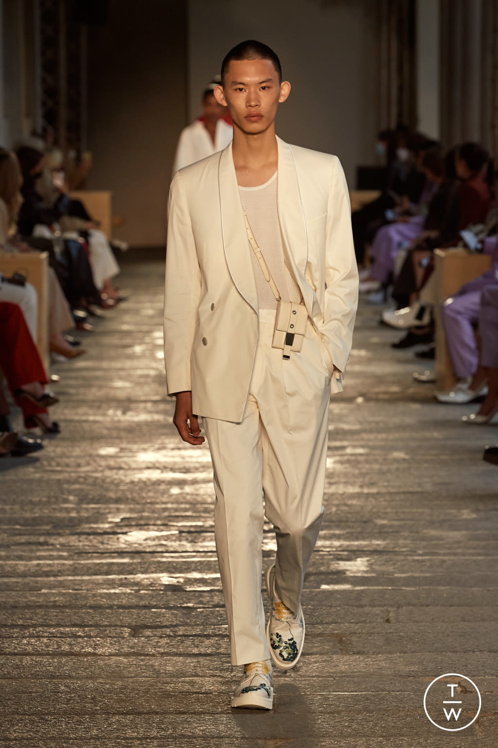 Fashion Week Milan Spring/Summer 2021 look 50 from the Boss collection 女装