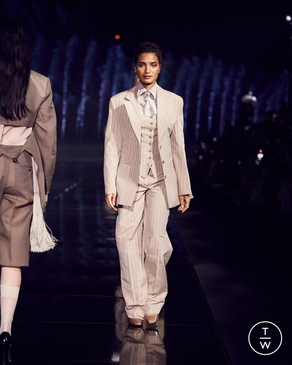 Fashion Week Milan Spring/Summer 2023 look 11 de la collection Boss womenswear