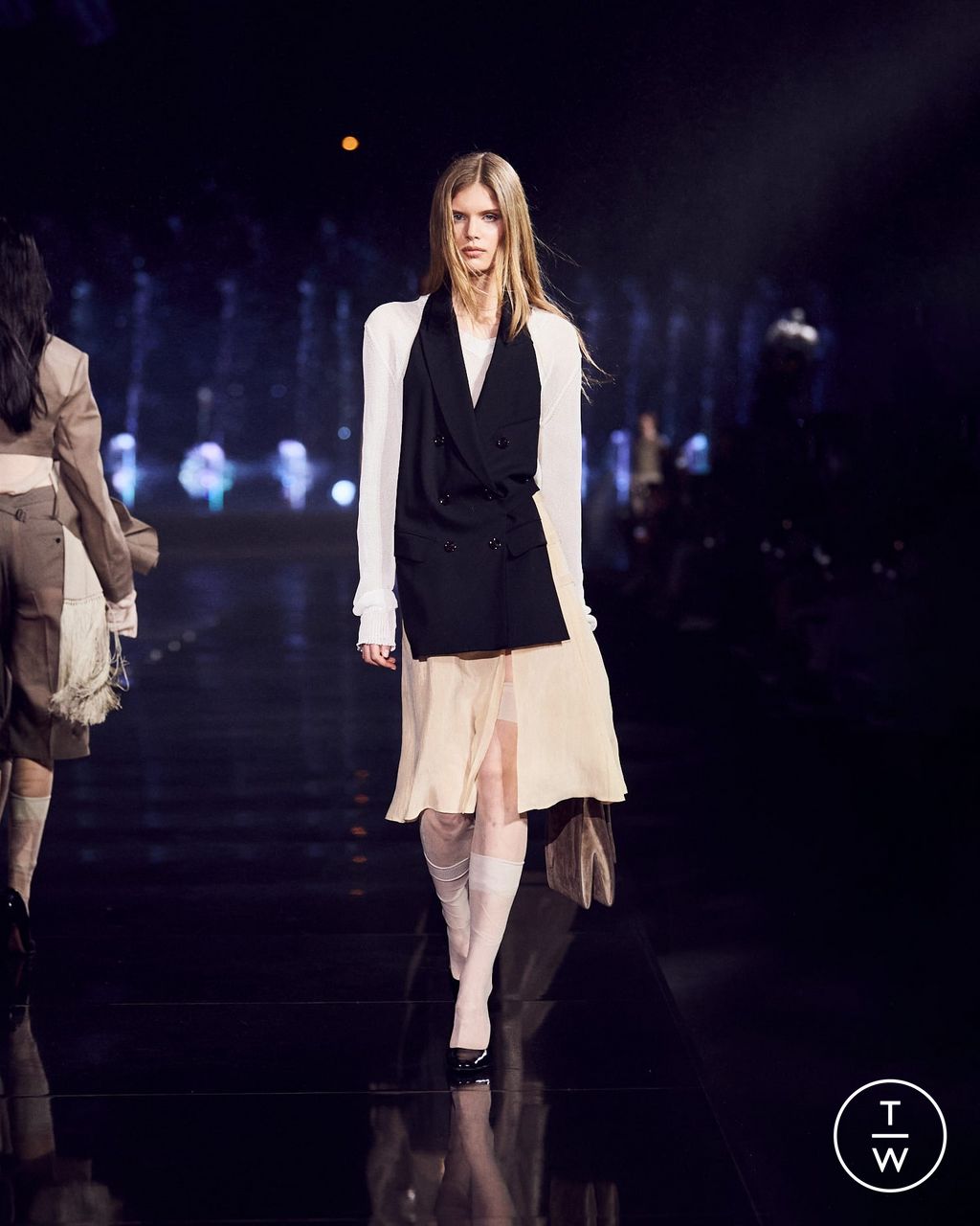 Fashion Week Milan Spring/Summer 2023 look 12 de la collection Boss womenswear