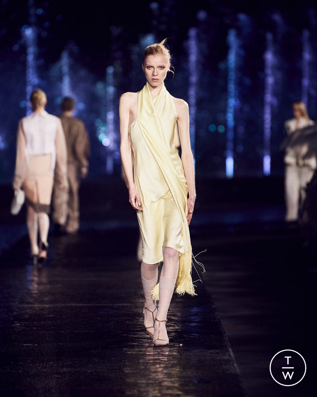 Fashion Week Milan Spring/Summer 2023 look 46 de la collection Boss womenswear