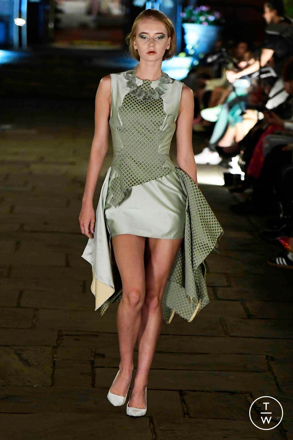 Fashion Week London Spring/Summer 2024 look 11 from the Hector Maclean collection 女装