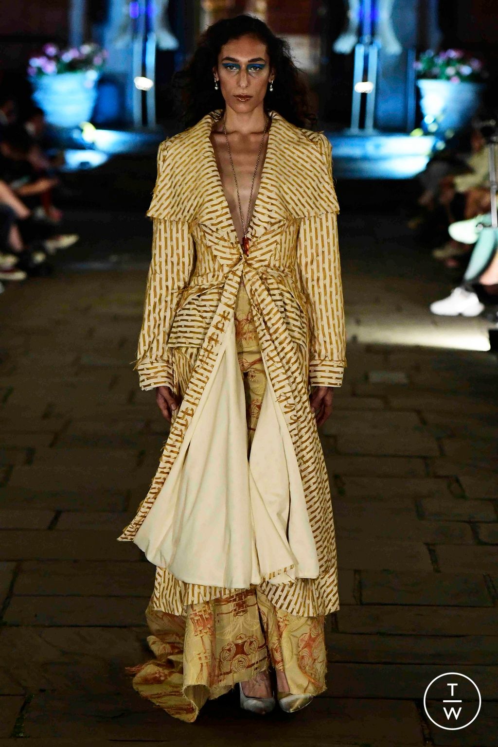 Fashion Week London Spring/Summer 2024 look 15 de la collection Hector Maclean womenswear