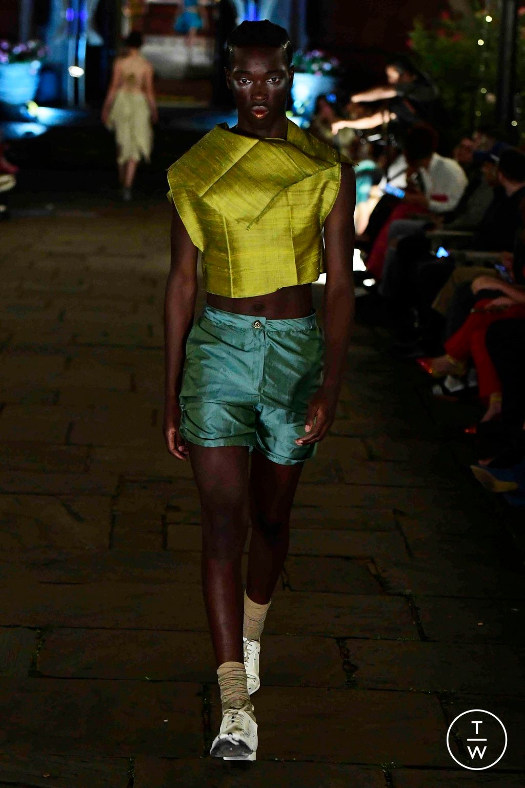 Fashion Week London Spring/Summer 2024 look 20 from the Hector Maclean collection womenswear