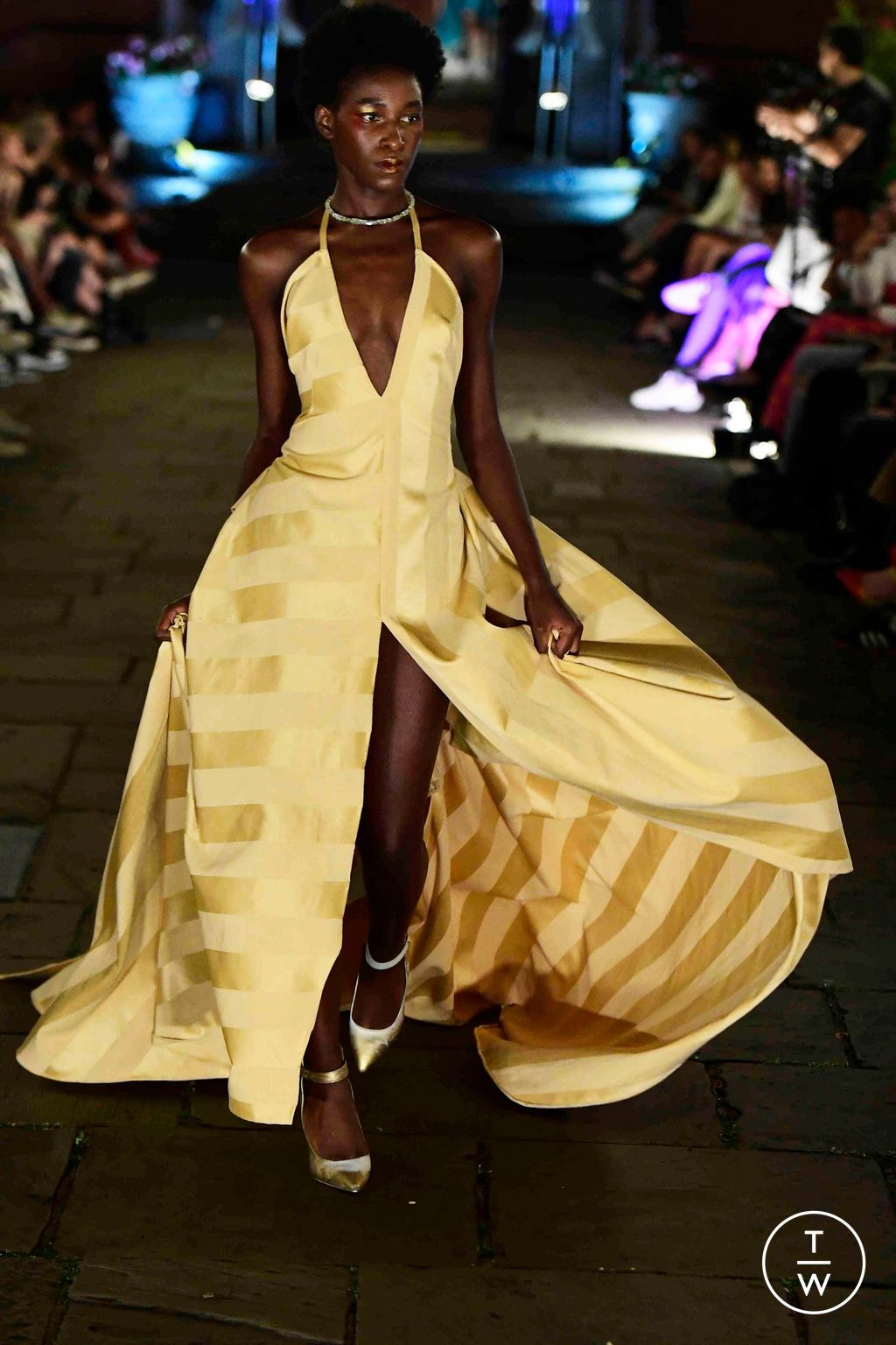 Fashion Week London Spring/Summer 2024 look 23 from the Hector Maclean collection womenswear