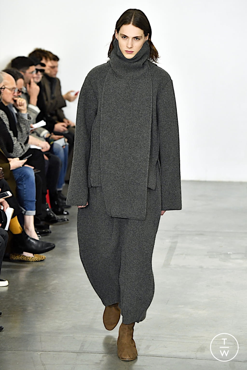 Fashion Week Paris Fall/Winter 2020 look 15 de la collection Hed Mayner menswear