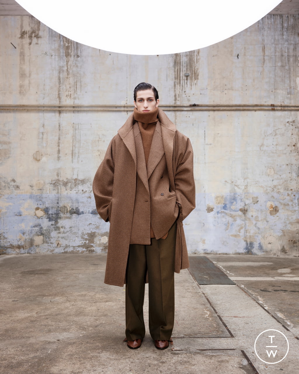 Fashion Week Paris Fall/Winter 2021 look 6 de la collection Hed Mayner menswear