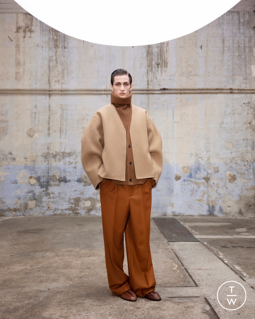 Fashion Week Paris Fall/Winter 2021 look 8 de la collection Hed Mayner menswear