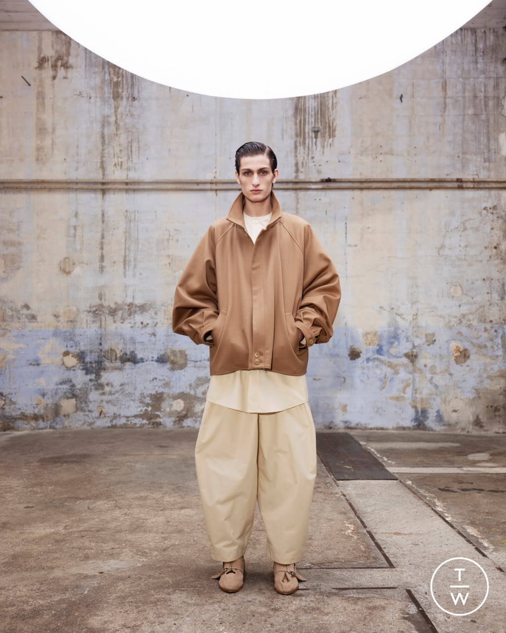 Fashion Week Paris Fall/Winter 2021 look 12 from the Hed Mayner collection menswear