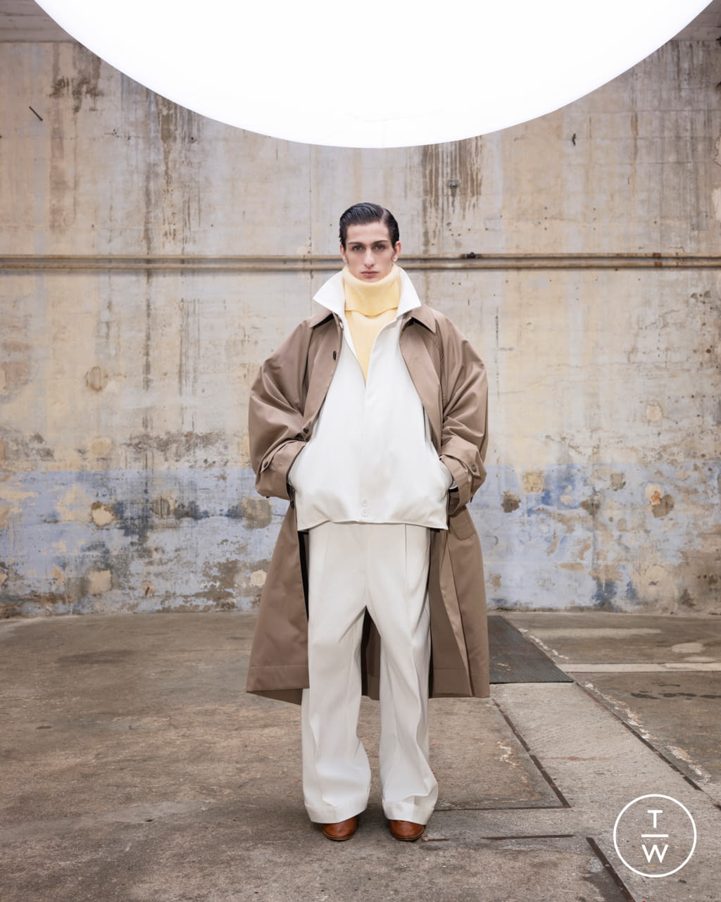 Fashion Week Paris Fall/Winter 2021 look 16 from the Hed Mayner collection menswear