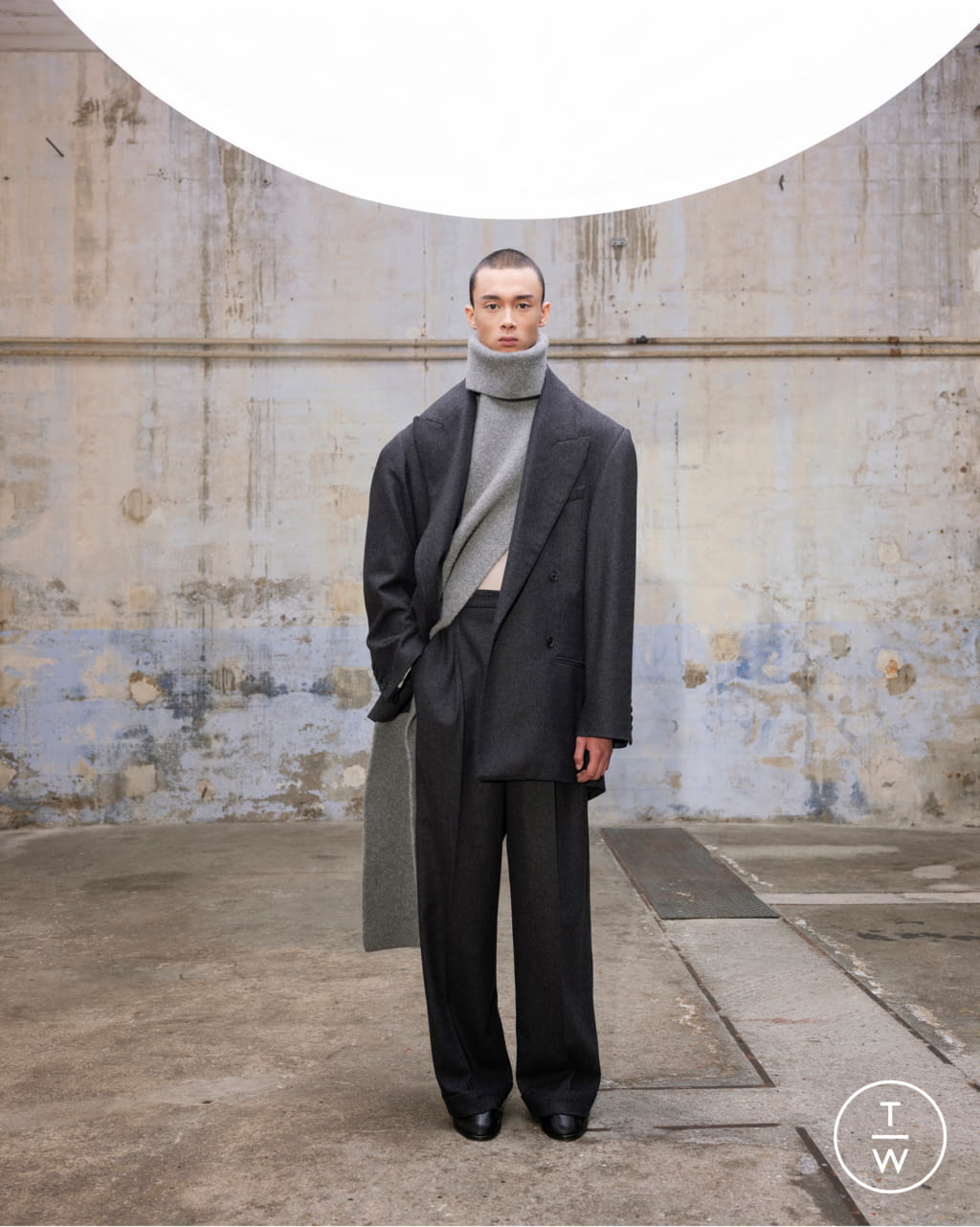 Fashion Week Paris Fall/Winter 2021 look 21 from the Hed Mayner collection menswear