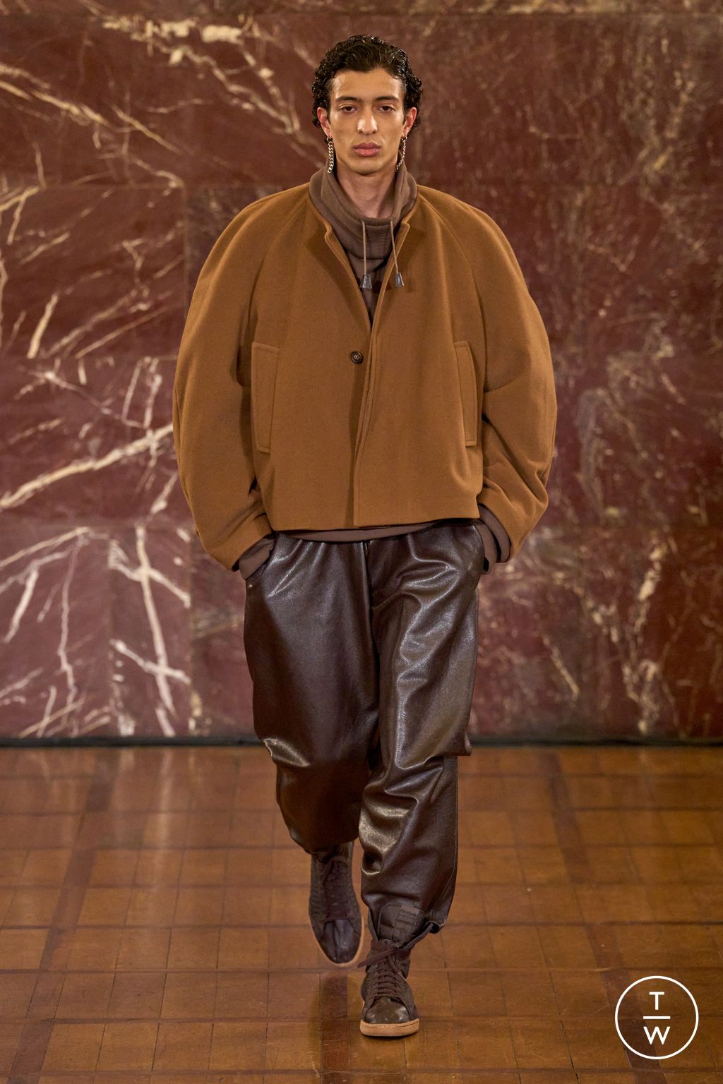 Fashion Week Florence - Pitti Fall/Winter 2026 look 8 de la collection Hed Mayner menswear