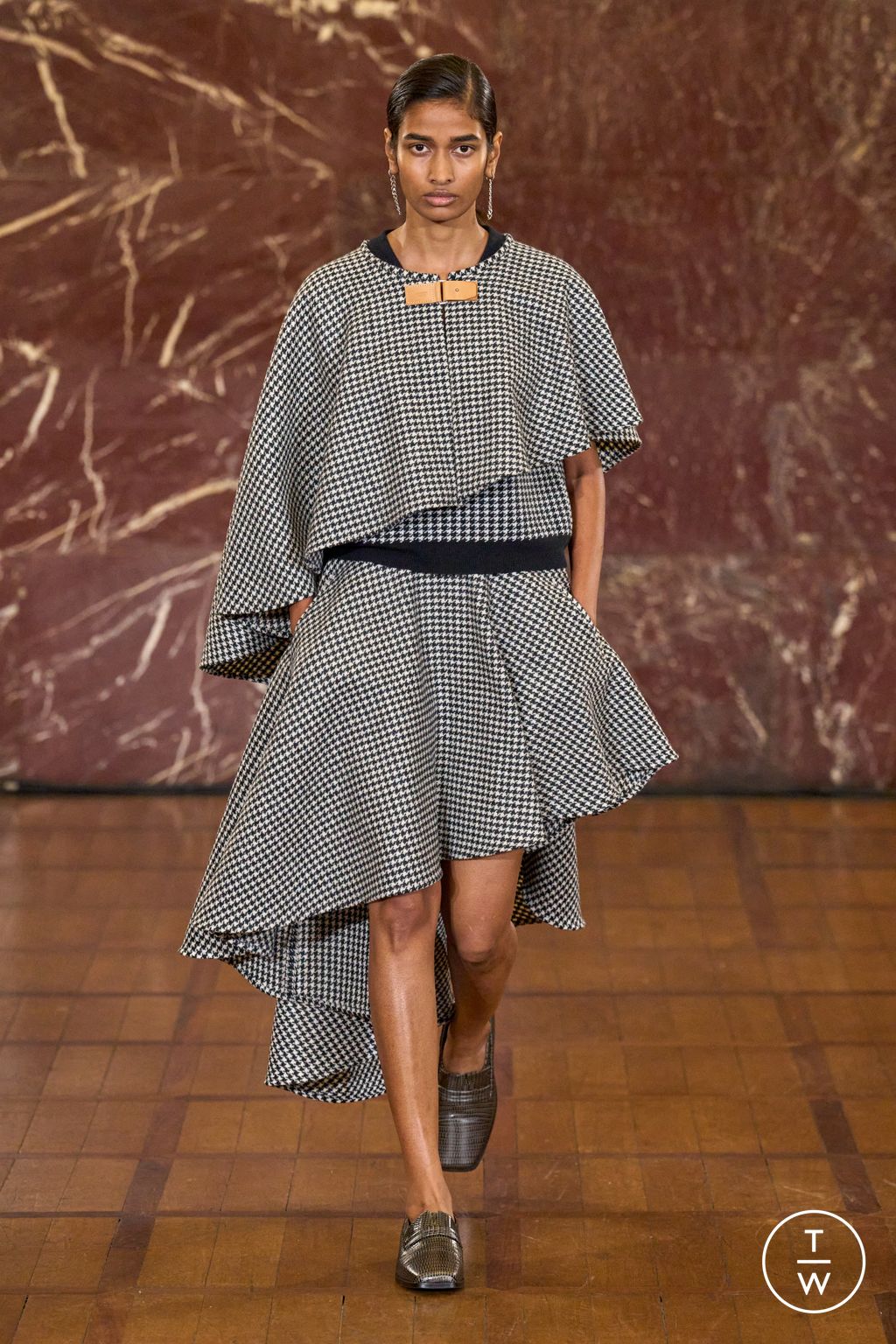 Fashion Week Florence - Pitti Fall/Winter 2026 look 30 de la collection Hed Mayner menswear