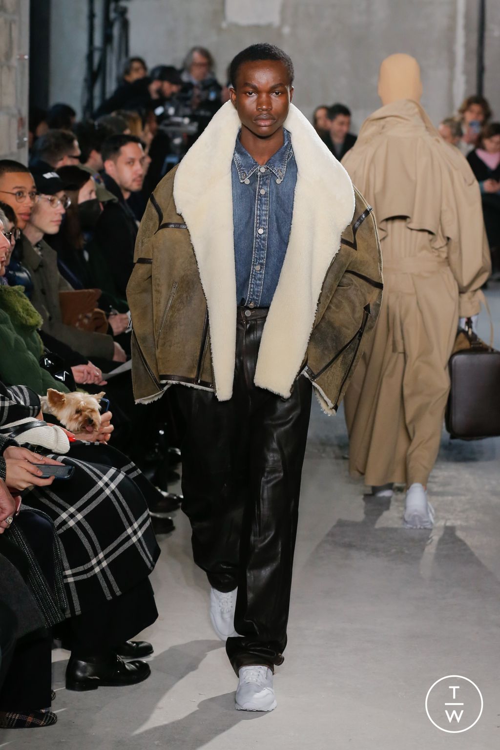 Fashion Week Paris Fall/Winter 2023 look 11 from the Hed Mayner collection menswear
