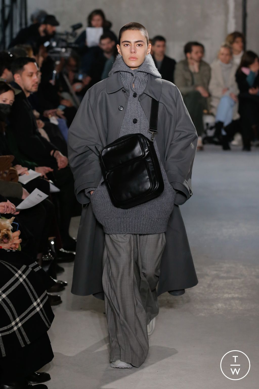 Fashion Week Paris Fall/Winter 2023 look 18 from the Hed Mayner collection menswear