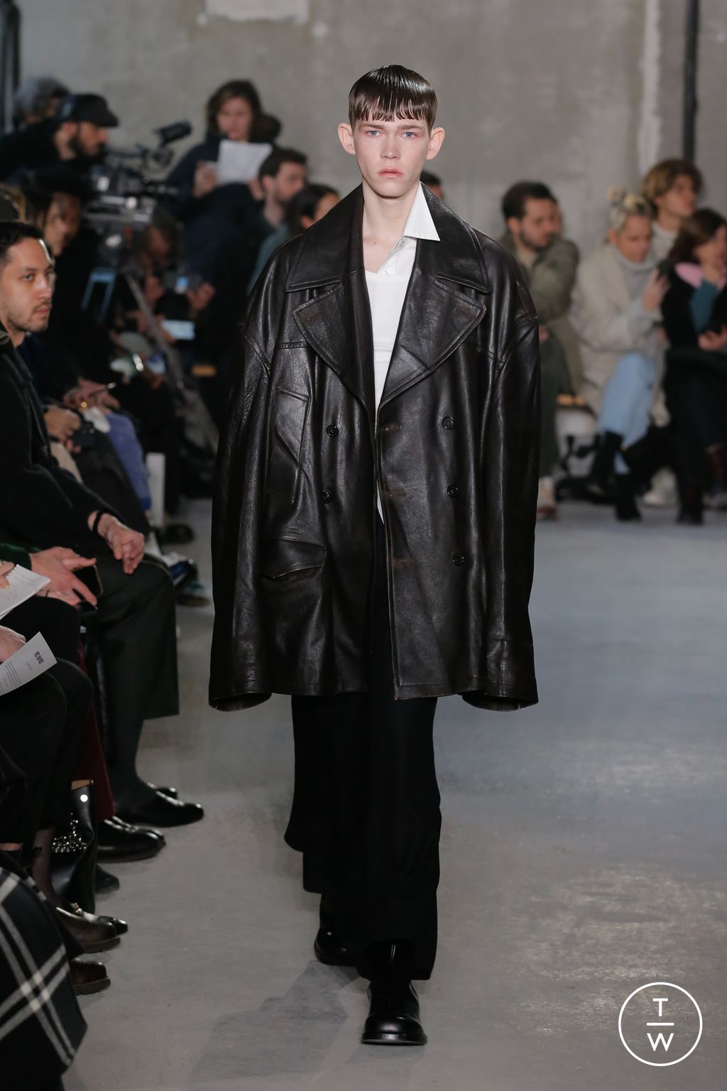 Fashion Week Paris Fall/Winter 2023 look 25 de la collection Hed Mayner menswear