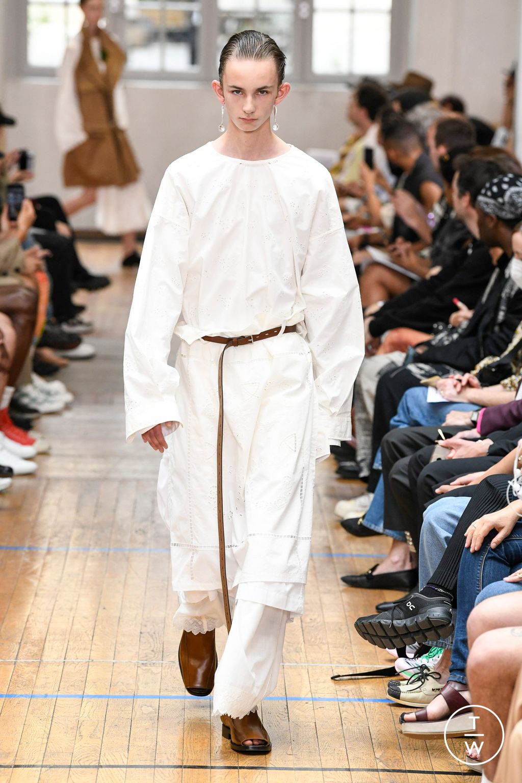 Fashion Week Paris Spring/Summer 2023 look 1 from the Hed Mayner collection menswear