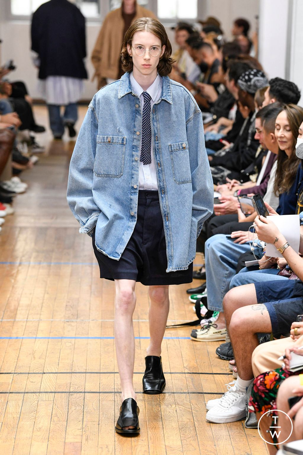 Fashion Week Paris Spring/Summer 2023 look 14 from the Hed Mayner collection menswear