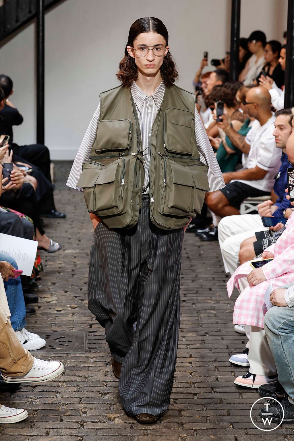 Fashion Week Paris Spring/Summer 2024 look 22 de la collection Hed Mayner menswear