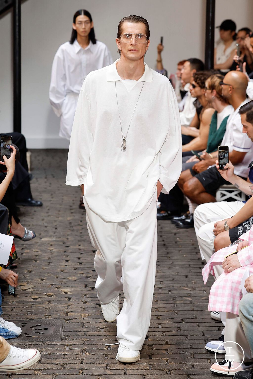 Fashion Week Paris Spring/Summer 2024 look 20 de la collection Hed Mayner menswear