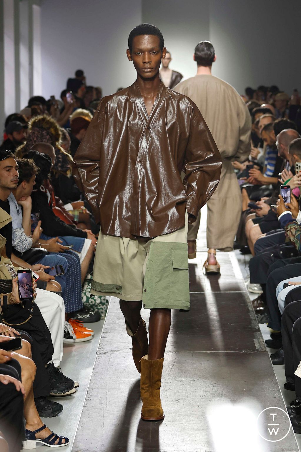 Fashion Week Paris Spring-Summer 2025 look 2 from the Hed Mayner collection menswear
