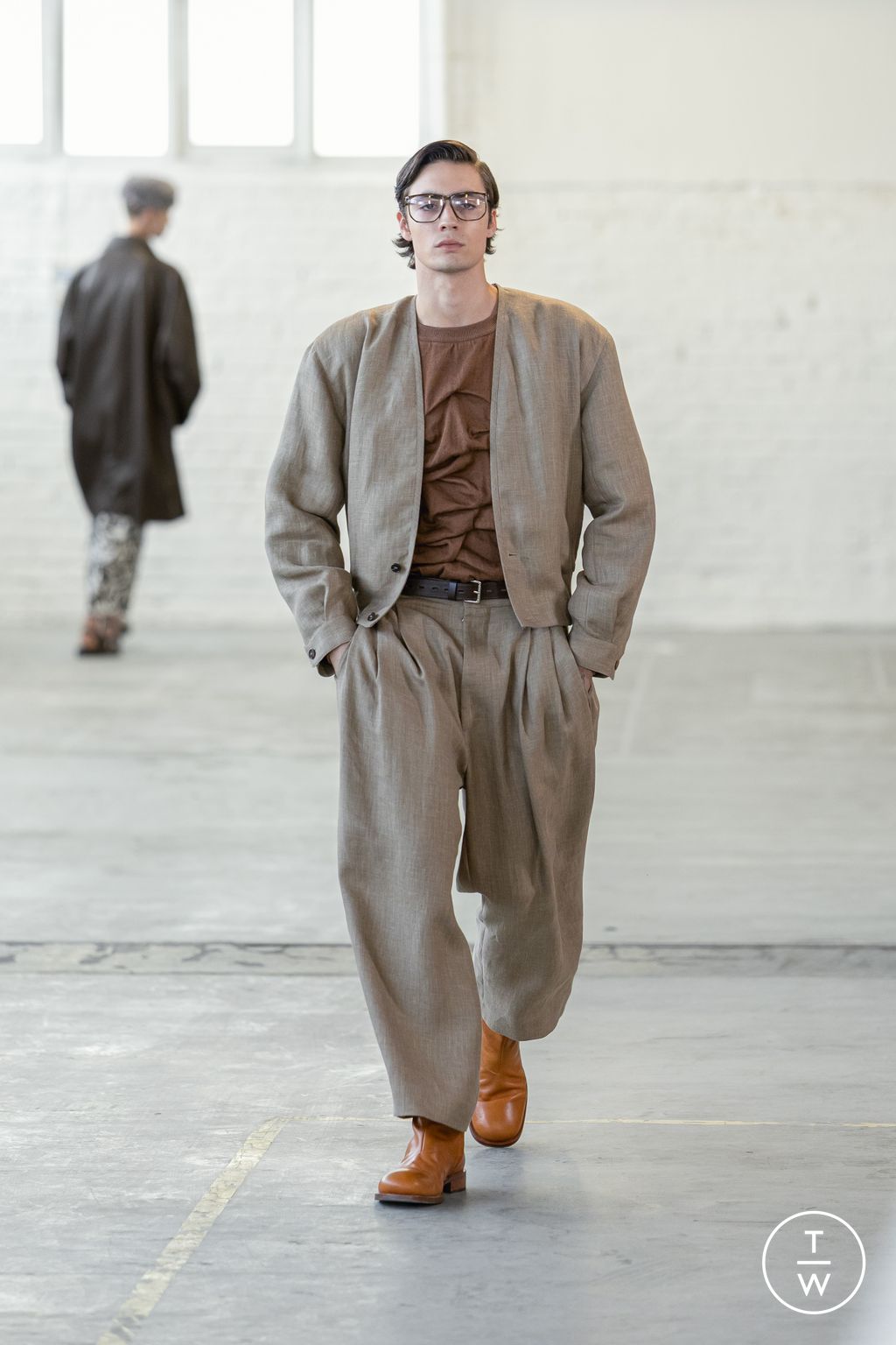 Fashion Week Paris Spring/Summer 2026 look 9 from the Hed Mayner collection menswear