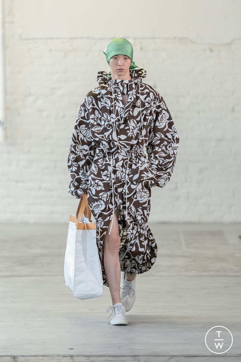 Fashion Week Paris Spring/Summer 2026 look 13 from the Hed Mayner collection menswear