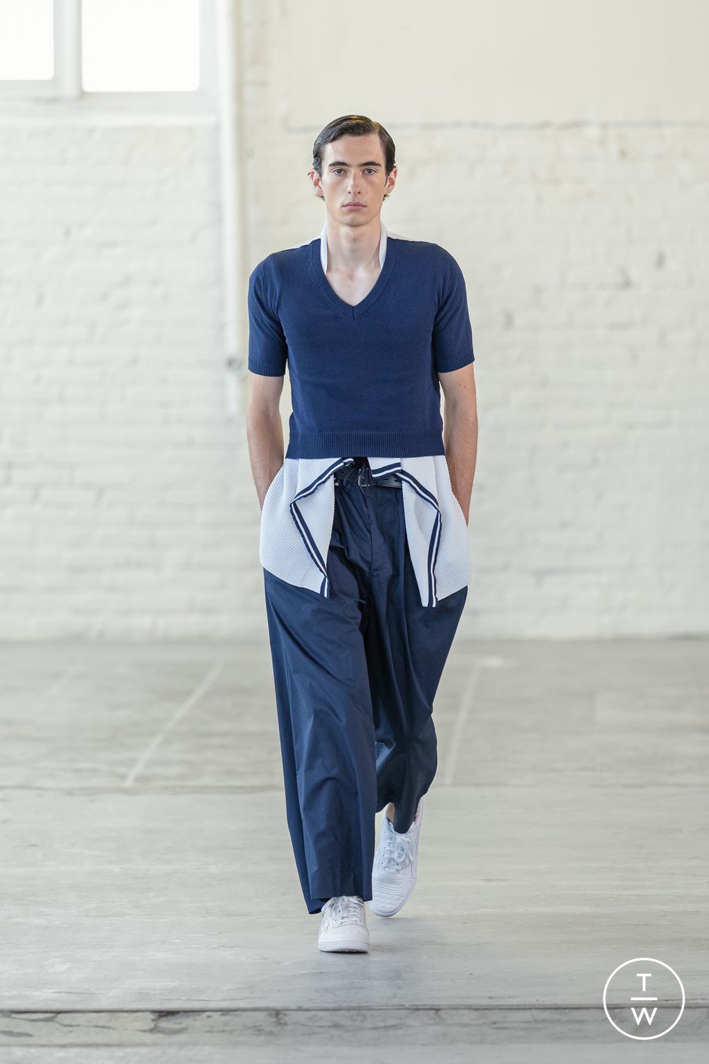 Fashion Week Paris Spring/Summer 2026 look 25 from the Hed Mayner collection menswear