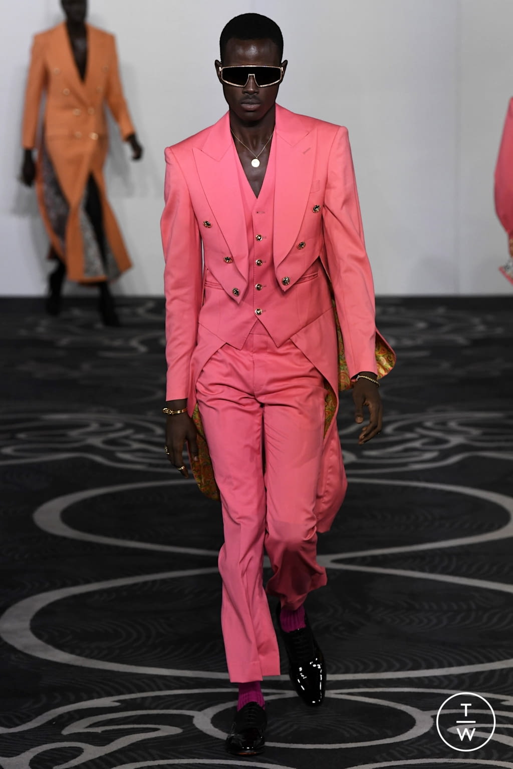 Fashion Week London Spring/Summer 2022 look 11 from the Helen Anthony collection 女装