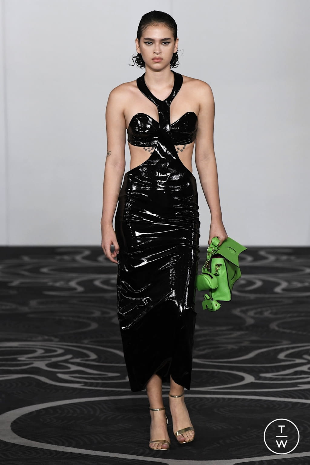 Fashion Week London Spring/Summer 2022 look 22 from the Helen Anthony collection 女装