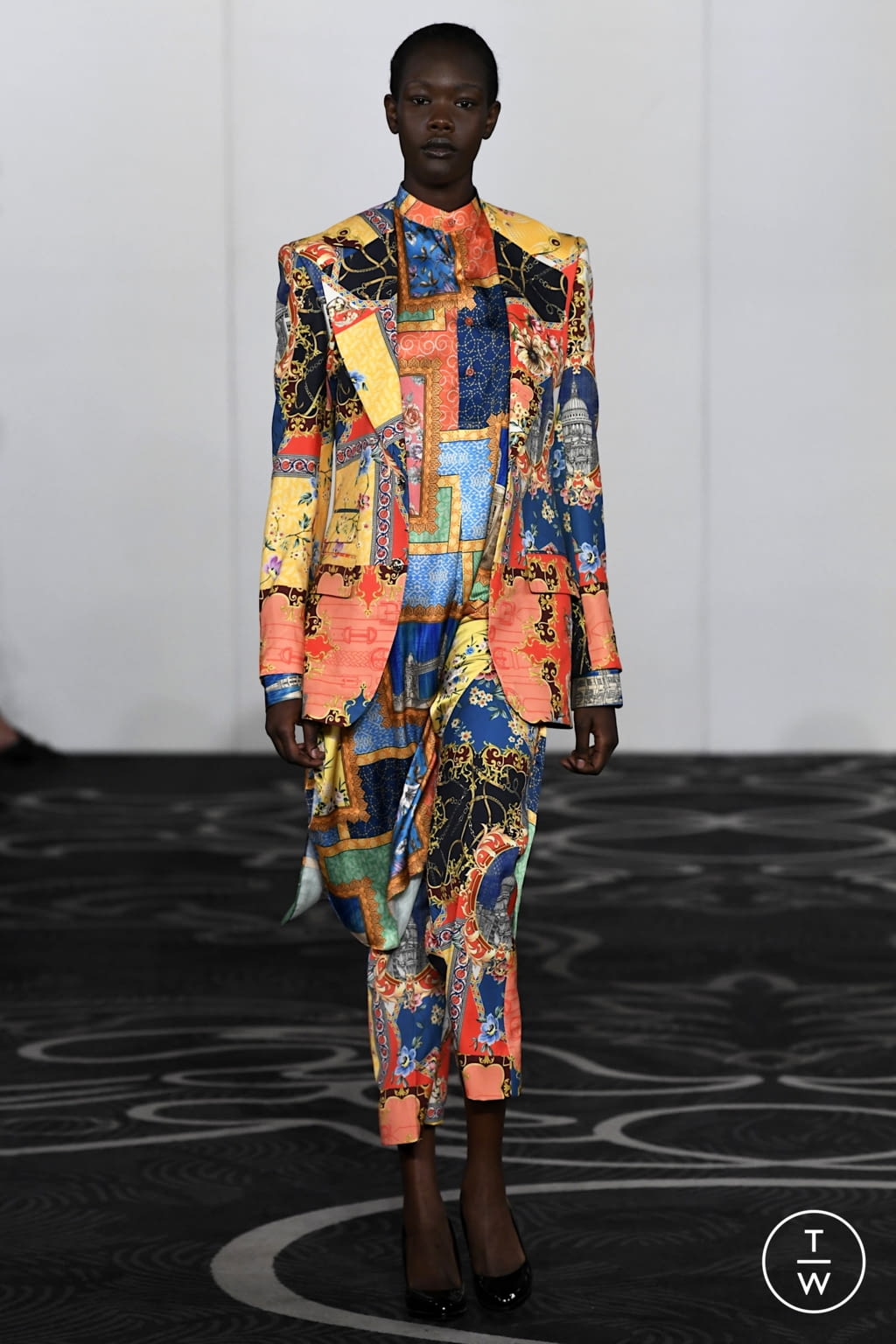 Fashion Week London Spring/Summer 2022 look 33 from the Helen Anthony collection womenswear