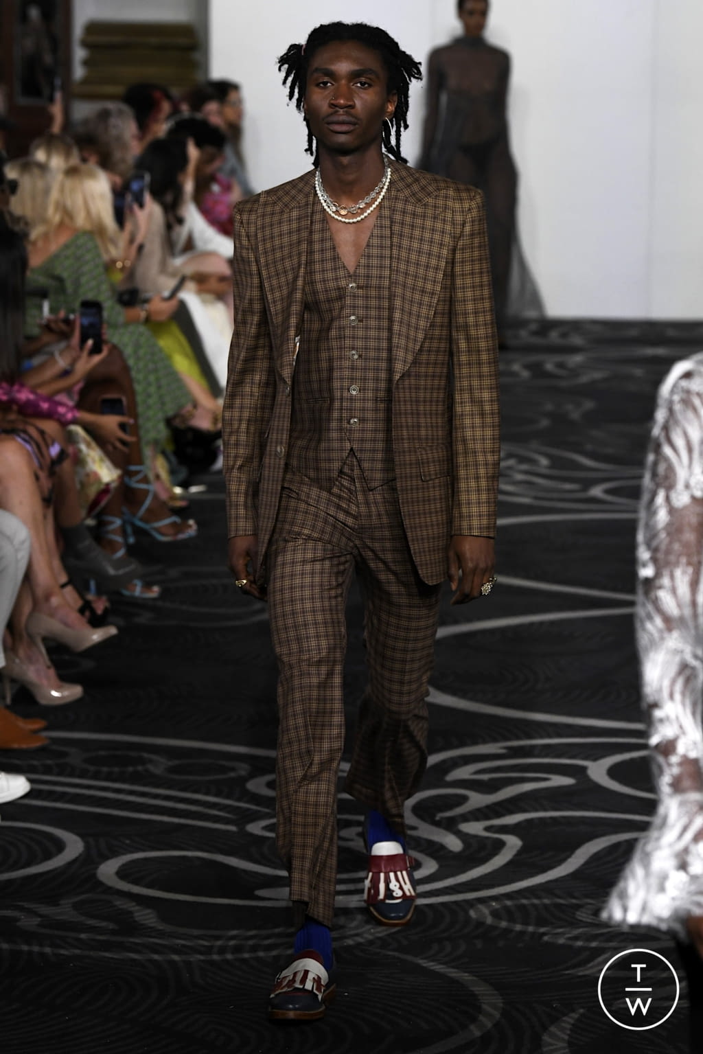 Fashion Week London Spring/Summer 2022 look 103 from the Helen Anthony collection womenswear