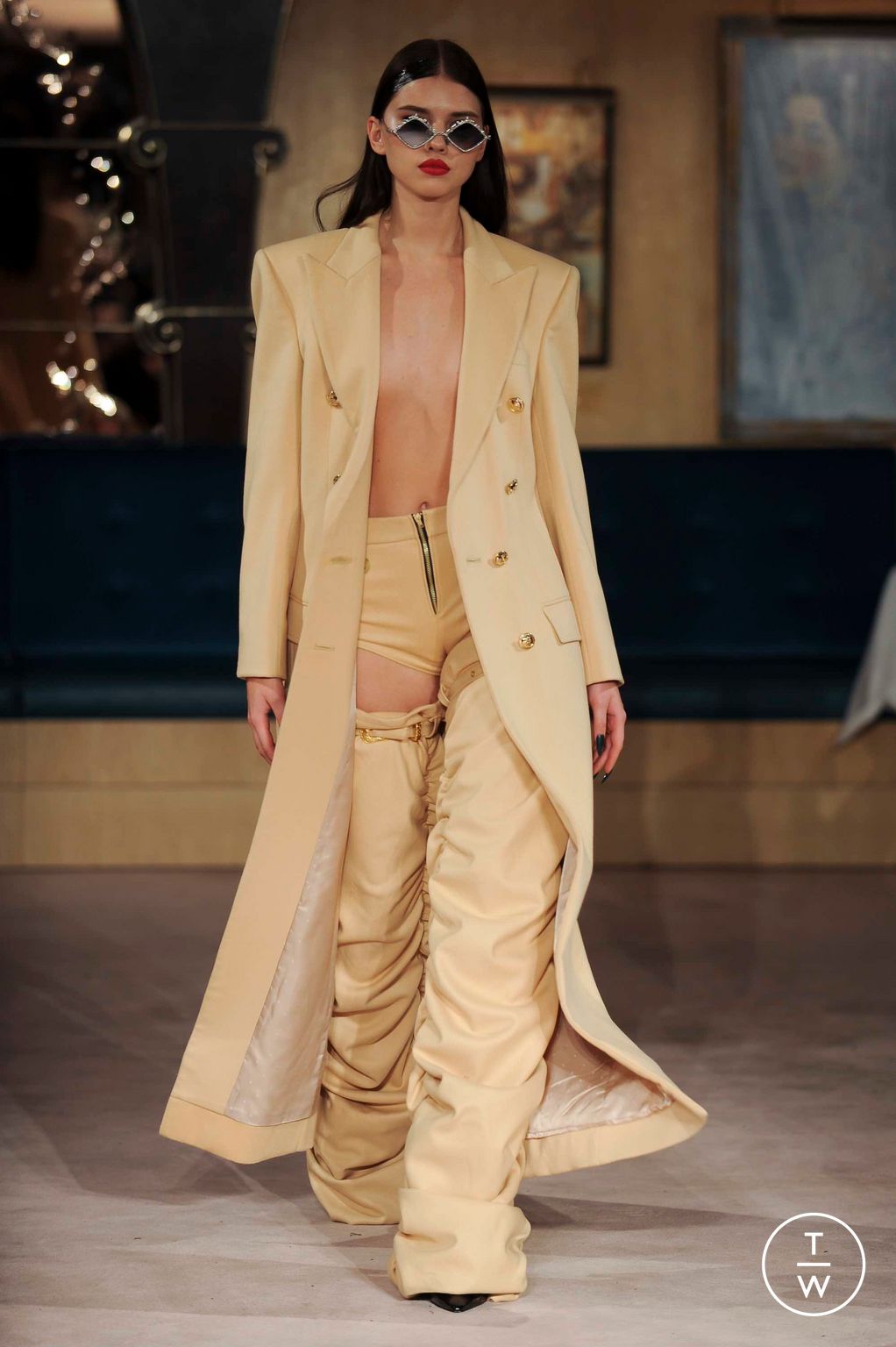 Fashion Week London Fall/Winter 2023 look 8 from the Helen Anthony collection womenswear