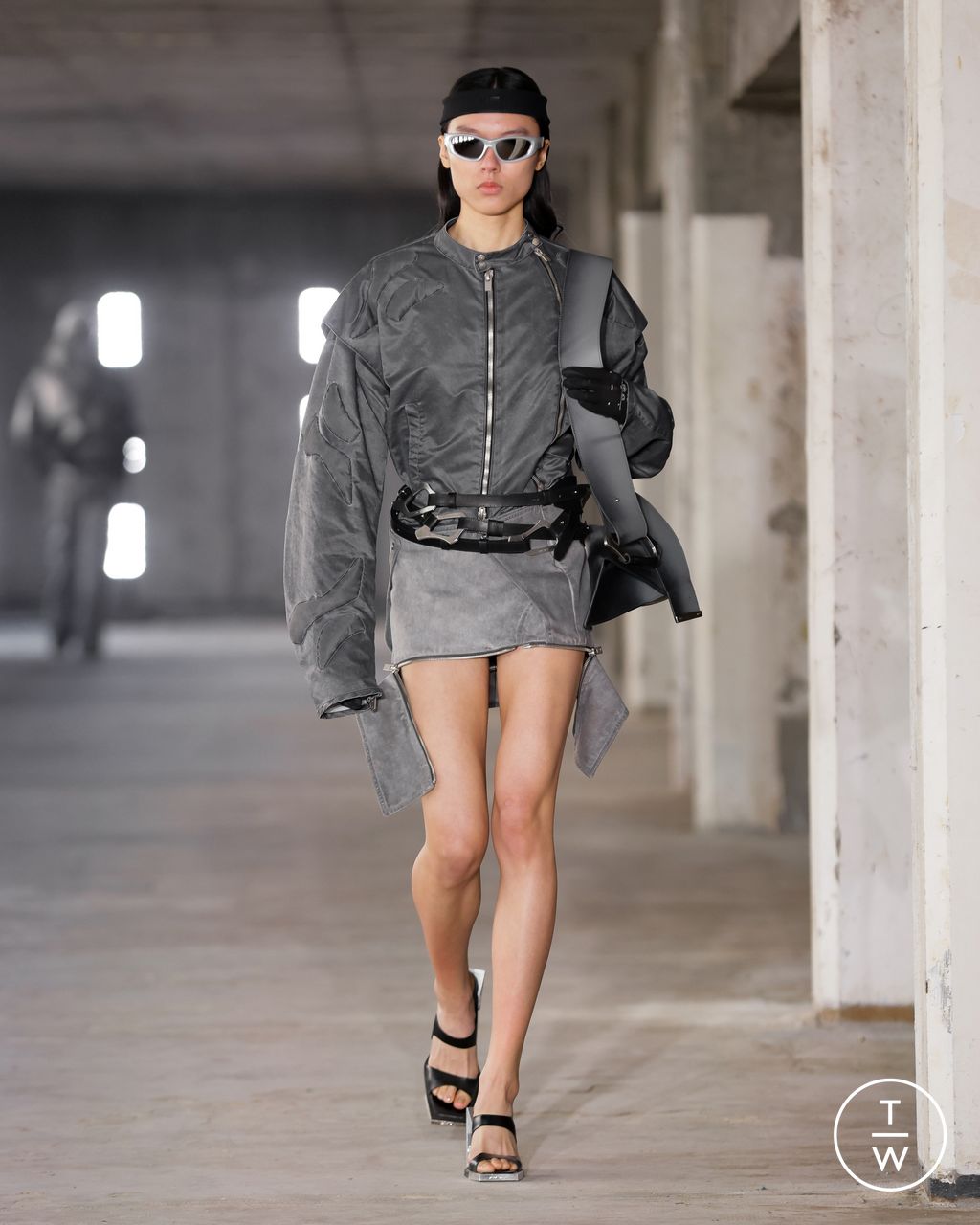 Fashion Week Paris Fall/Winter 2023 look 13 from the Heliot Emil collection womenswear