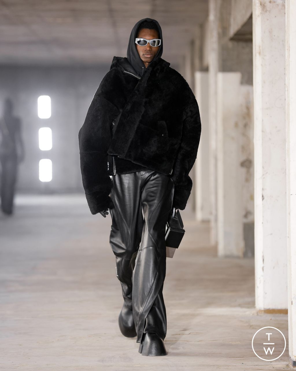 Fashion Week Paris Fall/Winter 2023 look 29 de la collection Heliot Emil womenswear