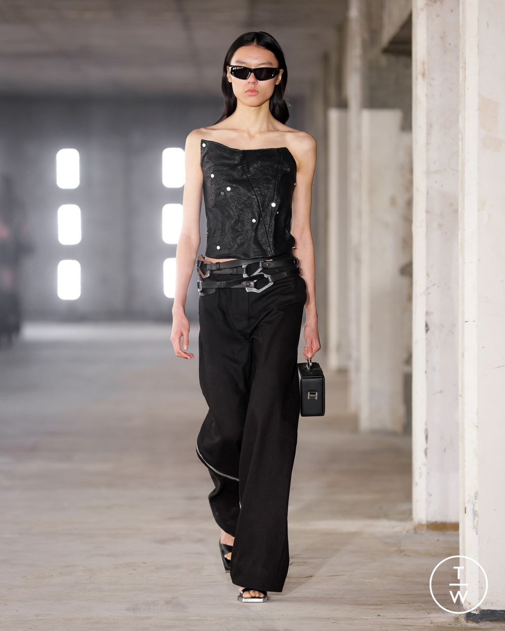 Fashion Week Paris Fall/Winter 2023 look 34 from the Heliot Emil collection womenswear