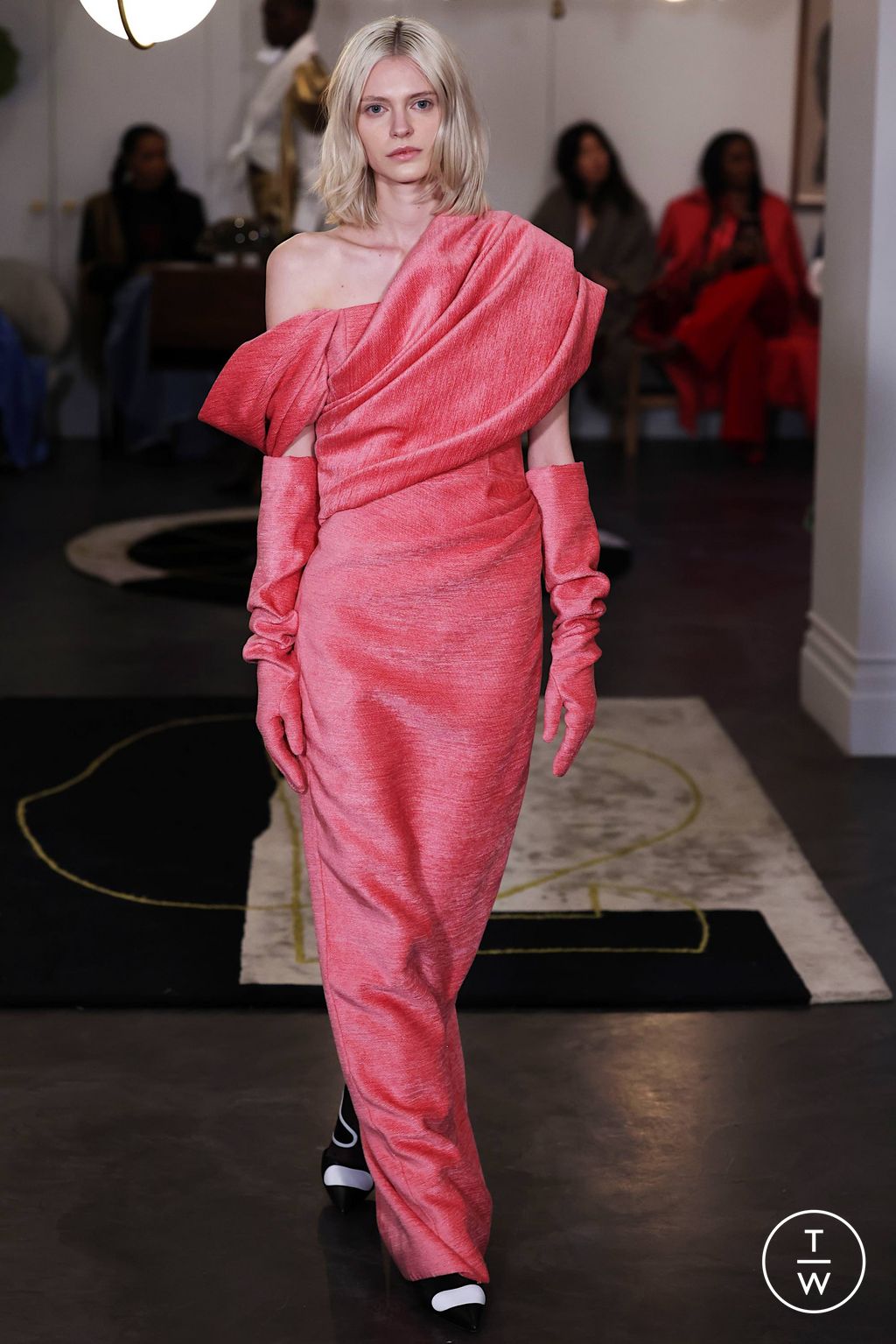 Fashion Week New York Fall/Winter 2023 look 15 de la collection Hellessy womenswear
